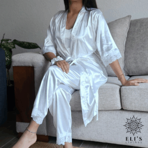 Bride Collection: Blusa de Tirantes con Pantalón + Bata para Novia